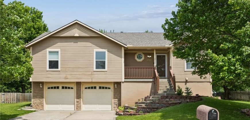 10947 N Wallace Avenue, Kansas City, MO 64157