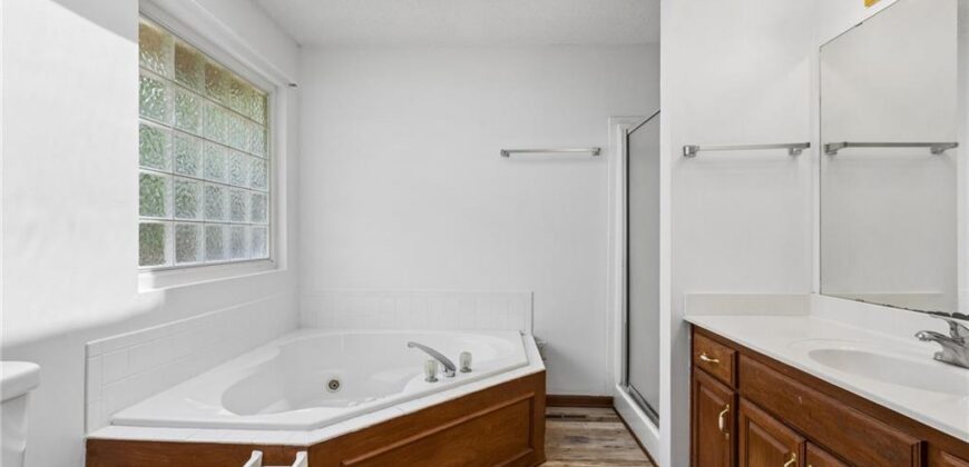 10947 N Wallace Avenue, Kansas City, MO 64157