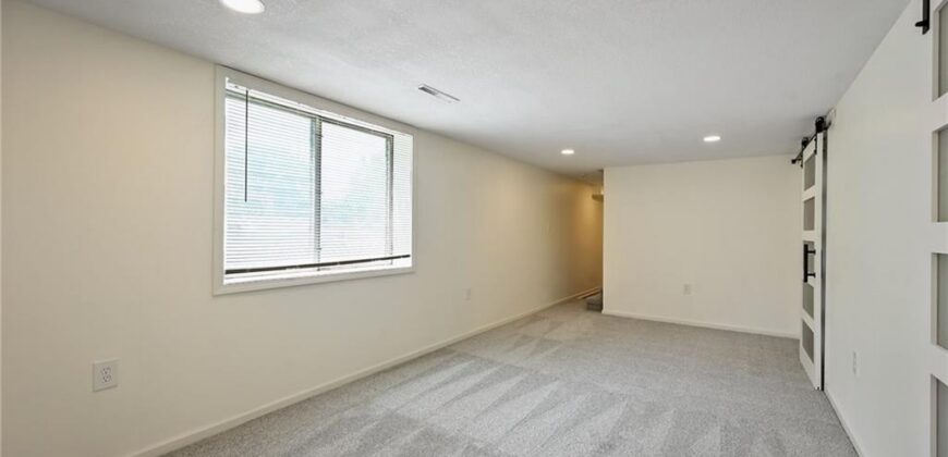 6711 N Broadway Street, Kansas City, MO 64118