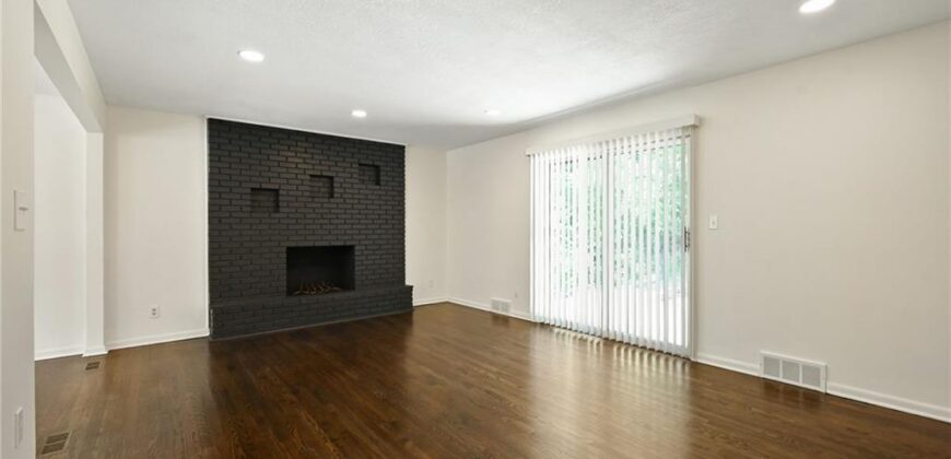 6711 N Broadway Street, Kansas City, MO 64118
