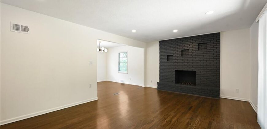 6711 N Broadway Street, Kansas City, MO 64118