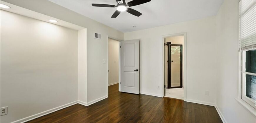 6711 N Broadway Street, Kansas City, MO 64118