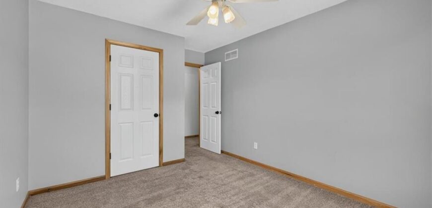 623 NE 94th Terrace, Kansas City, MO 64155