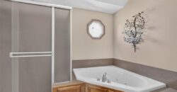 623 NE 94th Terrace, Kansas City, MO 64155
