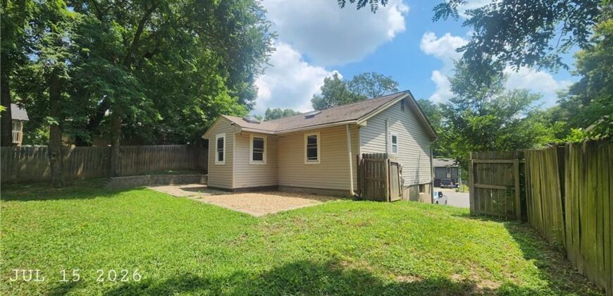 4308 N Bellaire Avenue, Kansas City, MO 64117