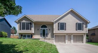 8820 NE 110th Street, Kansas City, MO 64157