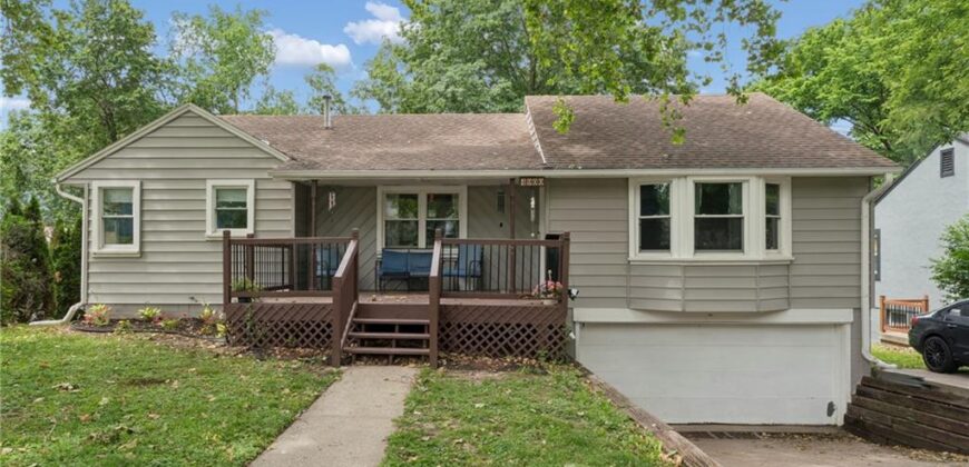 4900 NE Park Lane, Kansas City, MO 64118