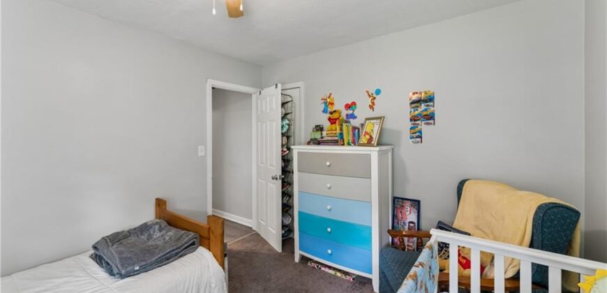 4900 NE Park Lane, Kansas City, MO 64118