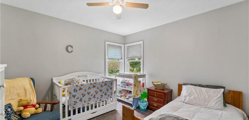 4900 NE Park Lane, Kansas City, MO 64118