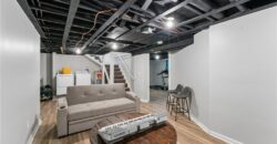 4900 NE Park Lane, Kansas City, MO 64118