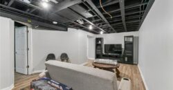 4900 NE Park Lane, Kansas City, MO 64118