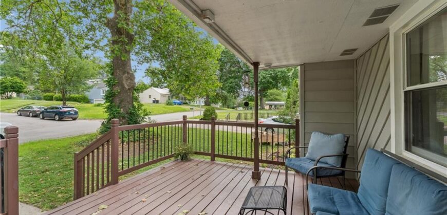 4900 NE Park Lane, Kansas City, MO 64118