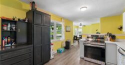 4900 NE Park Lane, Kansas City, MO 64118