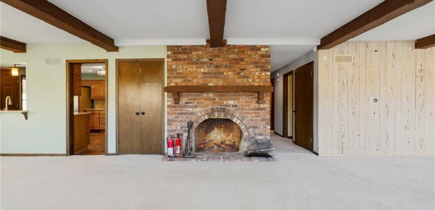 7616 NW Eastside Drive, Weatherby Lake, MO 64152