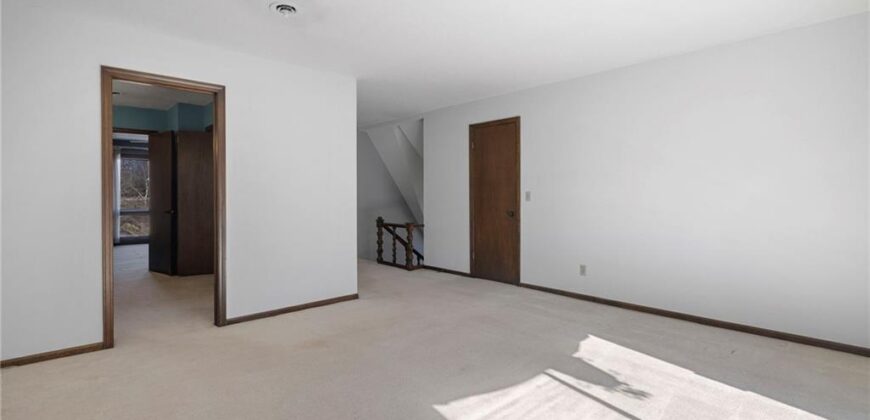 7616 NW Eastside Drive, Weatherby Lake, MO 64152