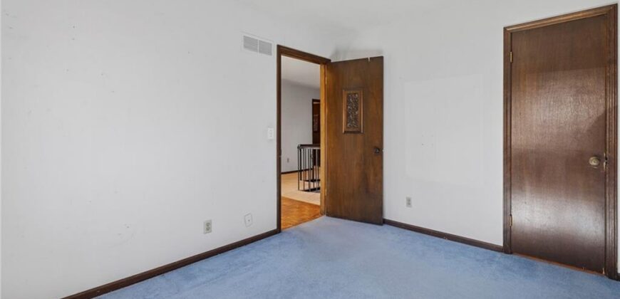 7616 NW Eastside Drive, Weatherby Lake, MO 64152