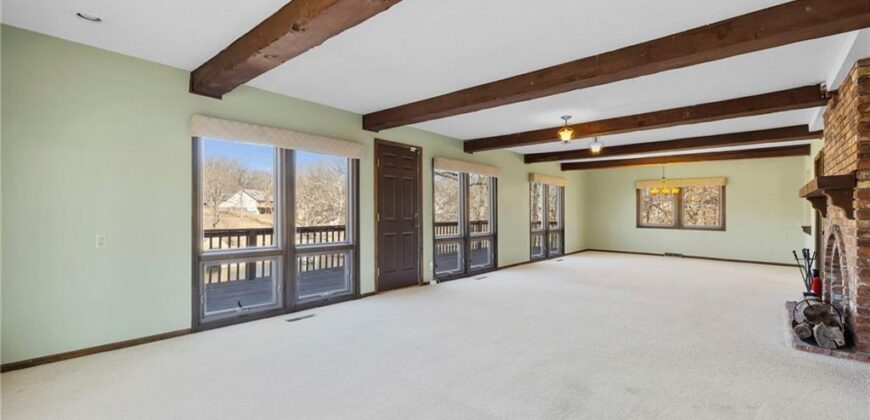 7616 NW Eastside Drive, Weatherby Lake, MO 64152