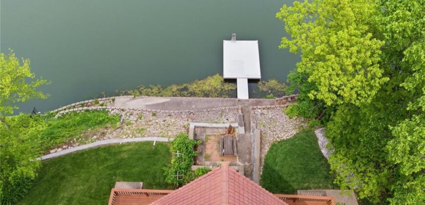 7616 NW Eastside Drive, Weatherby Lake, MO 64152