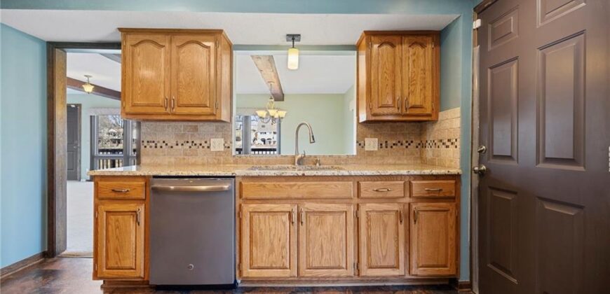 7616 NW Eastside Drive, Weatherby Lake, MO 64152