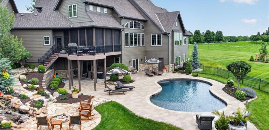 7975 NW Breckenridge Drive, None/County, MO 64152