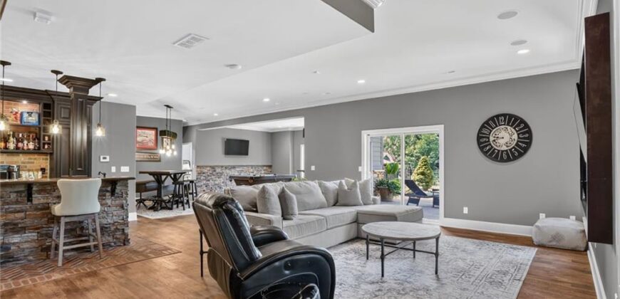 7975 NW Breckenridge Drive, None/County, MO 64152