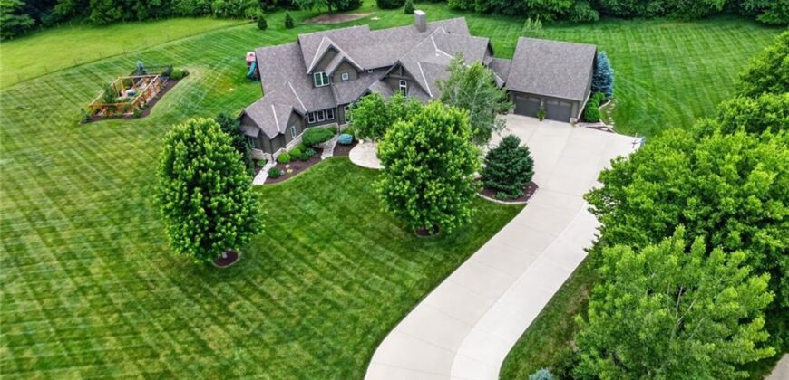 7975 NW Breckenridge Drive, None/County, MO 64152