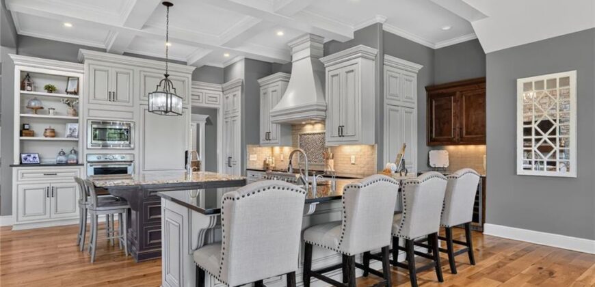 7975 NW Breckenridge Drive, None/County, MO 64152