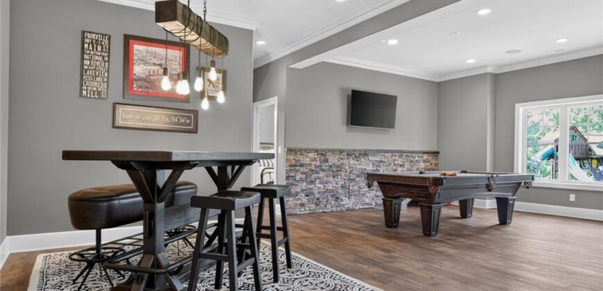 7975 NW Breckenridge Drive, None/County, MO 64152