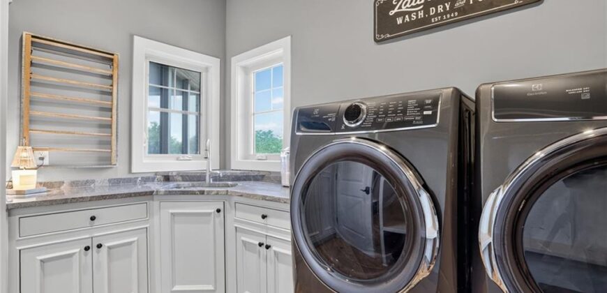 7975 NW Breckenridge Drive, None/County, MO 64152