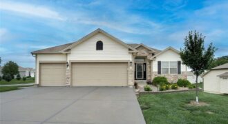 13305 N Copper Ridge Drive, Platte City, MO 64079