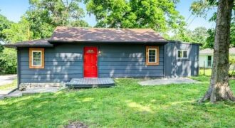 3813 NE 42nd Terrace, Kansas City, MO 64117