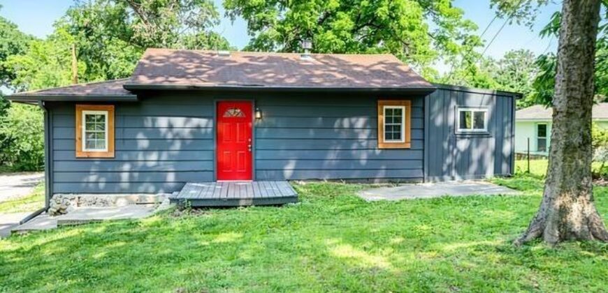 3813 NE 42nd Terrace, Kansas City, MO 64117