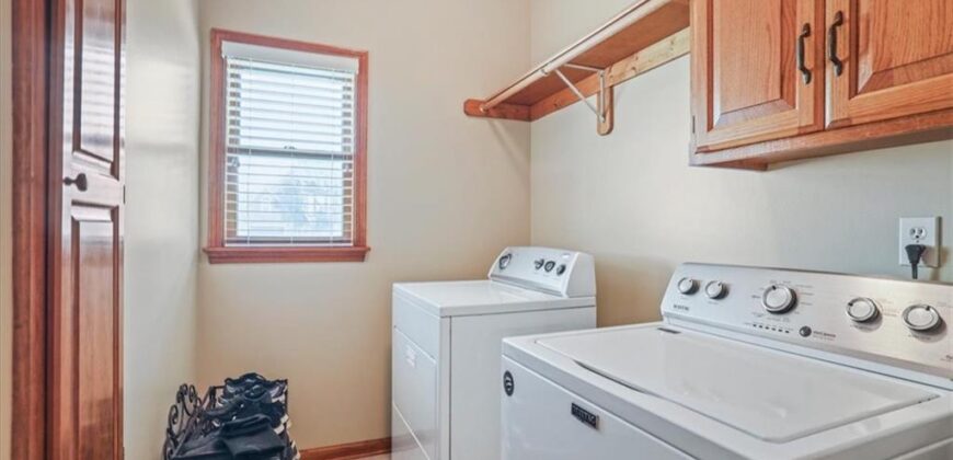 8623 N Richmond Avenue, Kansas City, MO 64157