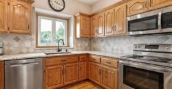 8623 N Richmond Avenue, Kansas City, MO 64157