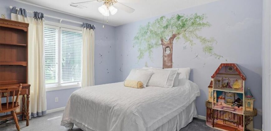 8623 N Richmond Avenue, Kansas City, MO 64157