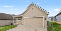 12216 N Pomona Lane, Kansas City, MO 64163