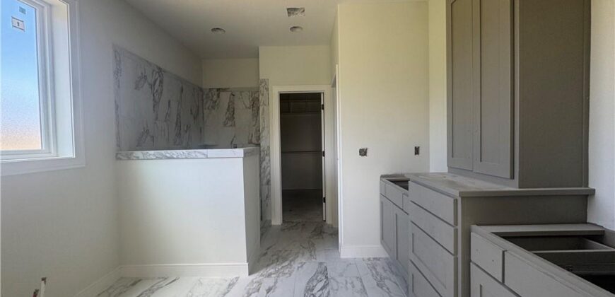 2615 NE 91st Place, Kansas City, MO 64156