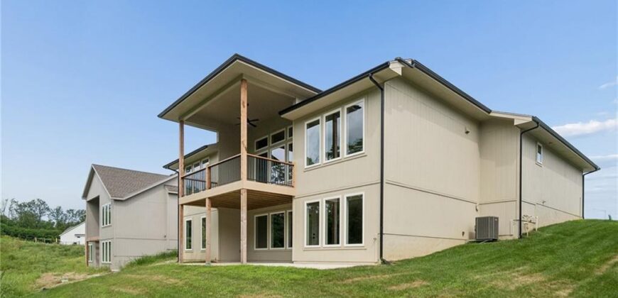2717 NE 91st Place, Kansas City, MO 64156
