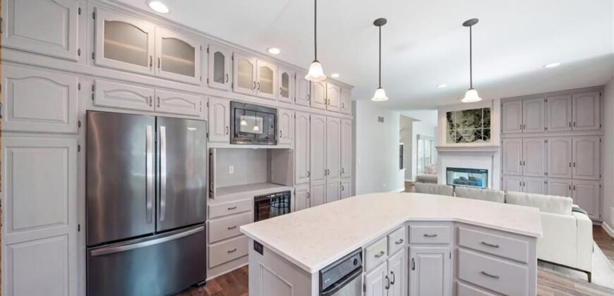 7801 N Revere Drive, Kansas City, MO 64151