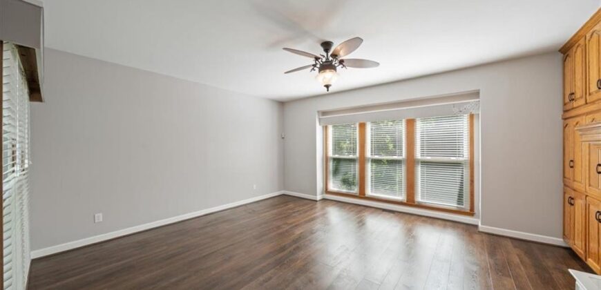 7801 N Revere Drive, Kansas City, MO 64151
