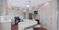7801 N Revere Drive, Kansas City, MO 64151