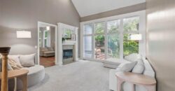 5812 NW Hickory Place, Parkville, MO 64152