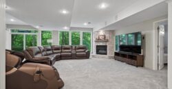 5812 NW Hickory Place, Parkville, MO 64152