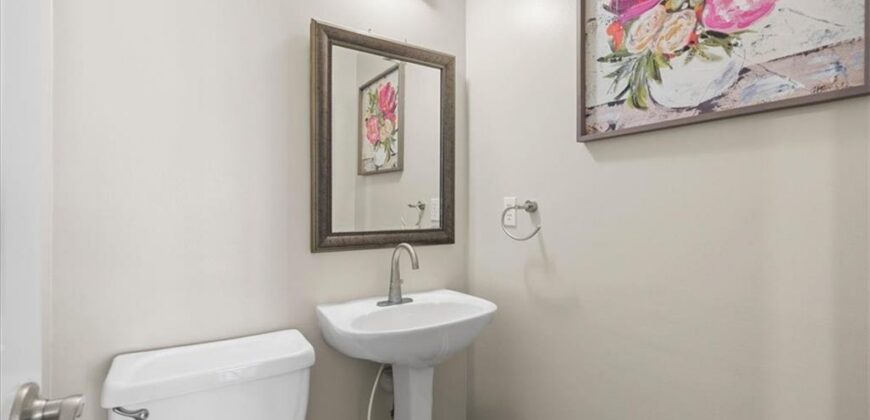 5812 NW Hickory Place, Parkville, MO 64152