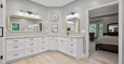 5812 NW Hickory Place, Parkville, MO 64152