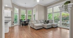 5812 NW Hickory Place, Parkville, MO 64152