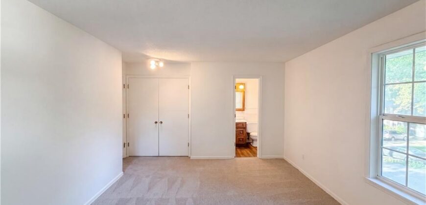 5243 N Lydia Avenue, Kansas City, MO 64118
