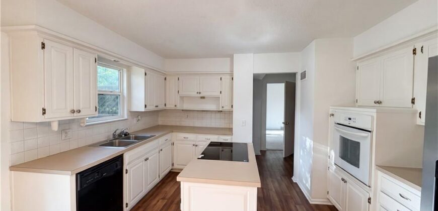 5243 N Lydia Avenue, Kansas City, MO 64118
