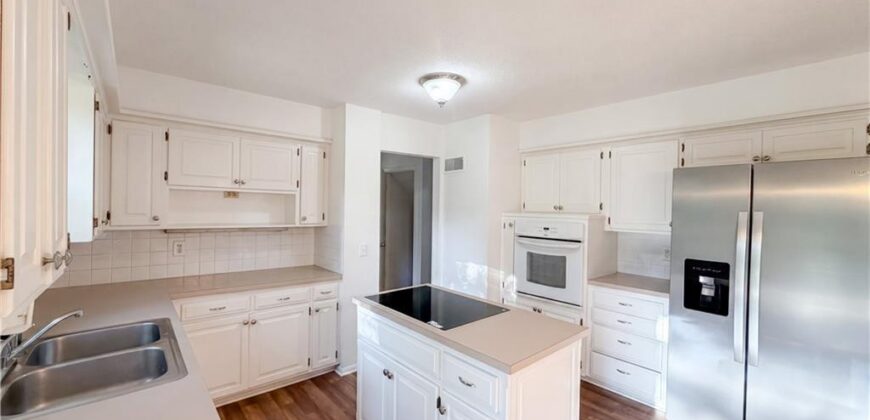 5243 N Lydia Avenue, Kansas City, MO 64118