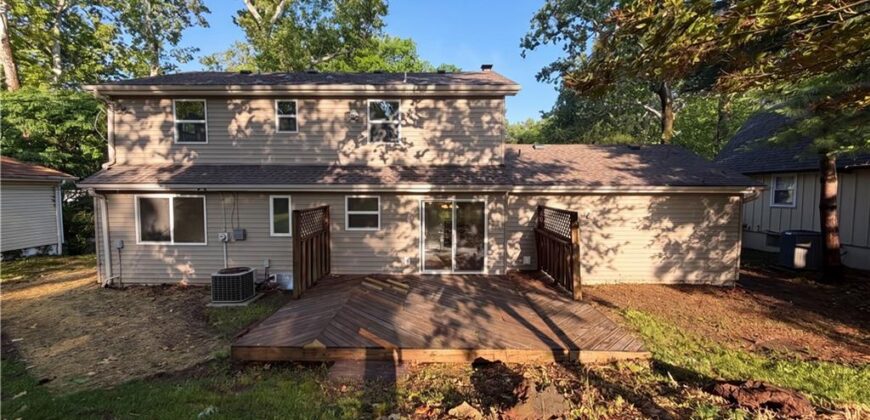 5243 N Lydia Avenue, Kansas City, MO 64118